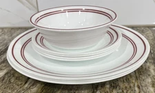 8 PC Corelle Classic Cafe Red 3 Dinner Plates 4 Bread Plates 1 Cereal Bowl  🇺🇸