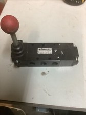 PARKER 521819012 / 521819012 Manual Hydraulic Control Valve