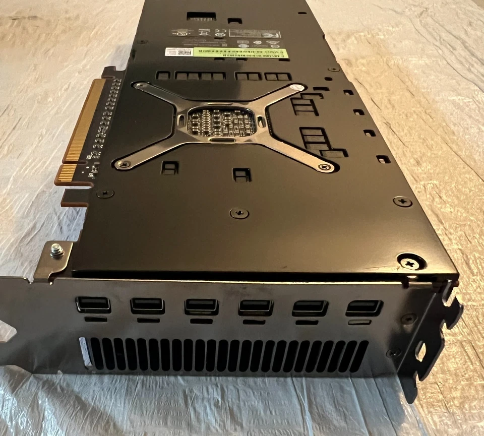 Dell AMD Radeon Pro WX9100 16GB HBM2 PCIe Video Graphics Card 6xMini DisplayPort - Image 4 of 4