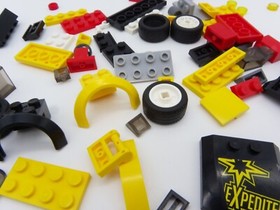 LEGO CITY: Rally Car 60113 62/99 63% Partial Incomplete Set With Minifigure