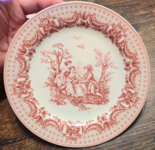Pair of I Godinger and Co Red Stoneware Mid 20th Century Plates Precious Scenes - Picture 3 of 5