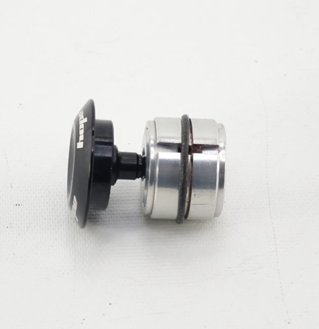 Tapa superior de vástago Hope Head Doctor para novillas de 1-1/8" Foto 4 de 4