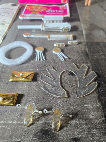Vintage 1980 Mattel Barbie Golden Dream Barbie #1874 with Original Accessories & - Picture 11 of 14
