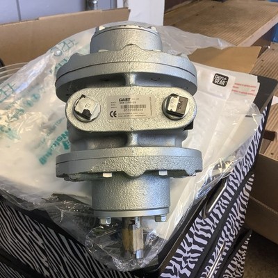 Gast 8AM-FRV-2B Reversible Rotary Vane Air Motor 1/2in Npt