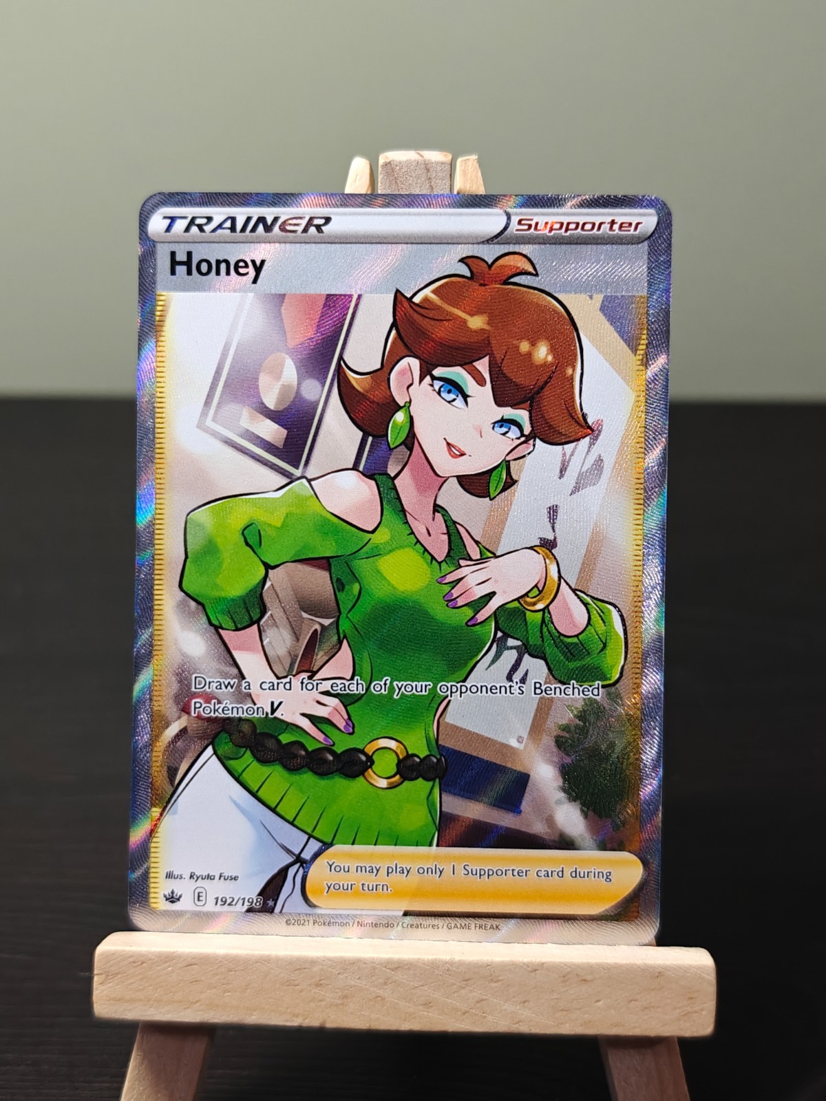 Honey 192/198 Chilling Reign Full Art Pokemon Card - NM