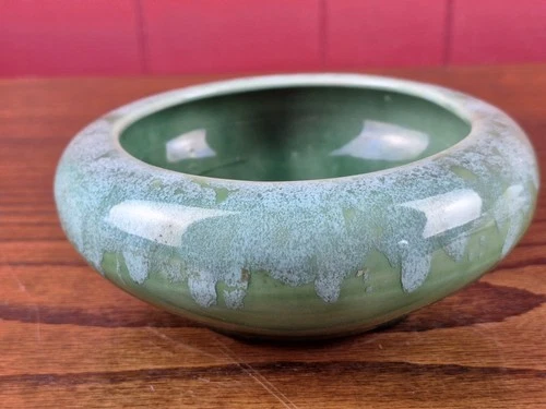 1920's Brush McCoy Onyx Sage and Olive Green Bulb Planter Antique