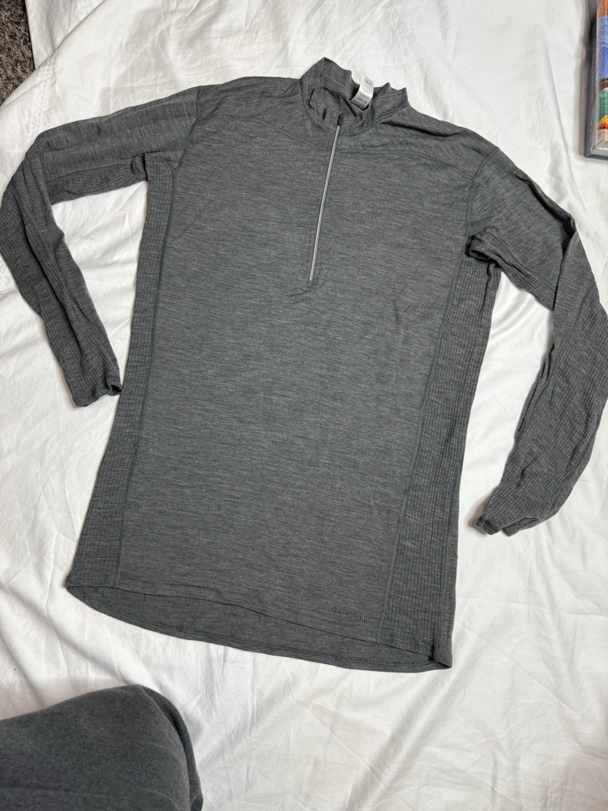 Patagonia performance Wool Base Layer Half Zip Pu… - image 1