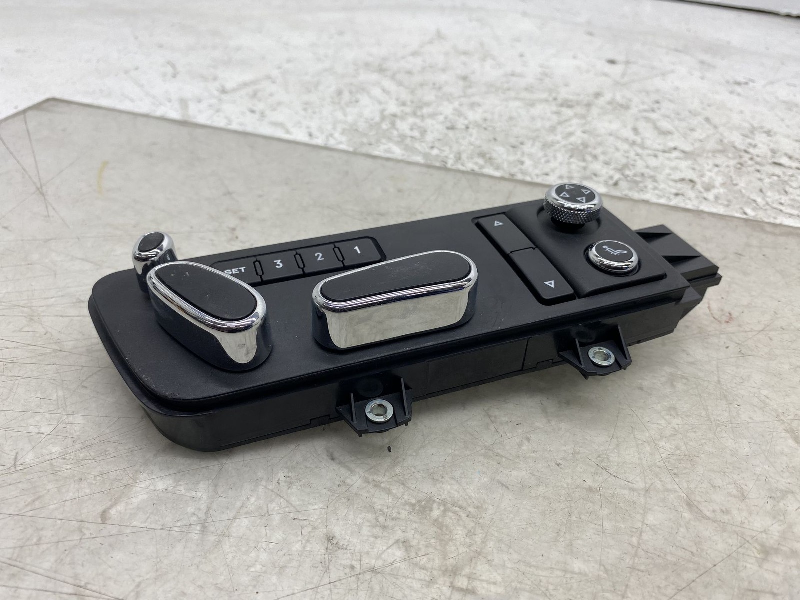Bentley Flying Spur 2013-2019 FRONT+RIGHT Seat control switch P/N 3W959766D