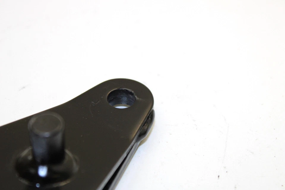 Yamaha Sx600r 2000 OEM brazo exterior 2 (derecha) 8CR-23851-00-00 Q2590 Foto 2 de 4