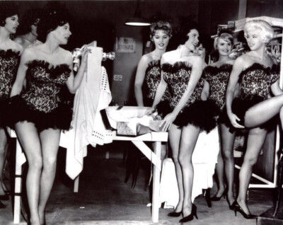 Diana Dors Leggy 8x10 photo #T2177