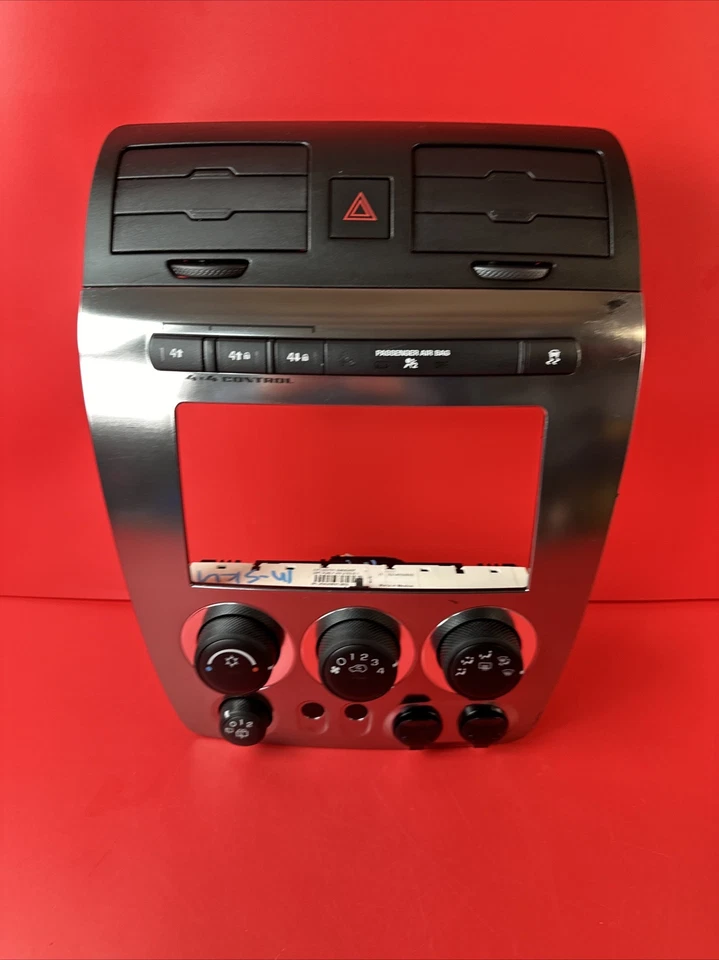 Bisel de ajuste de radio/control climático Hummer H3 2006-2010 OEM Foto 2 de 4