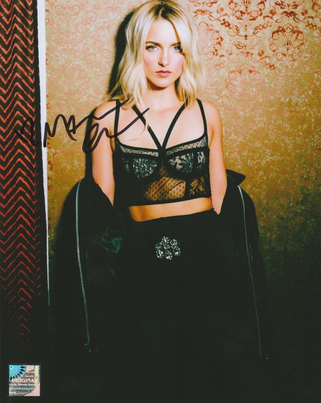 McKenna Grace/ Ghostbusters, Young Sheldon, Signed Autograph 8x10 Matte W/COA