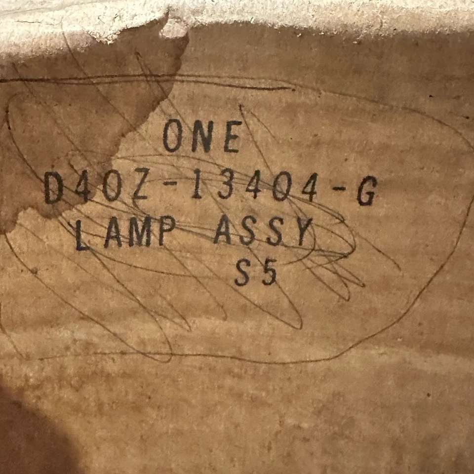 New OEM D4OZ13404G Ford 1974-76 Elite Torino Cougar RH Tail Light Chrome Bezel - Image 3 of 4