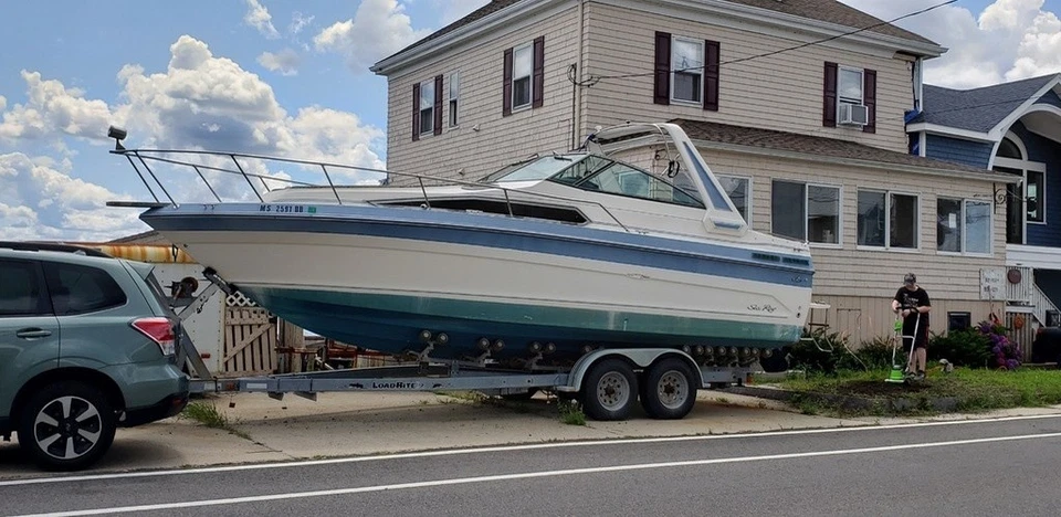 1987 Sea Ray Sundancer 268 MerCruiser 350 i/o Winterized - Image 2 of 4