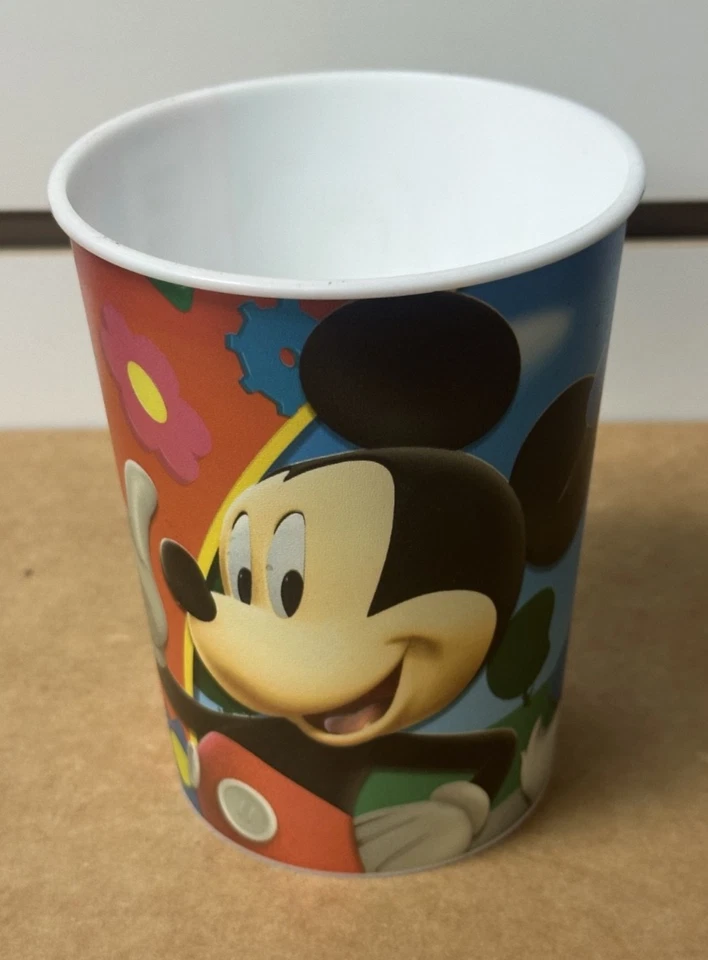Disney MICKEY MOUSE DONALD DUCK Plástico Reutilizable Fiesta Favor Tazas Juego de 4 NUEVO Foto 2 de 4