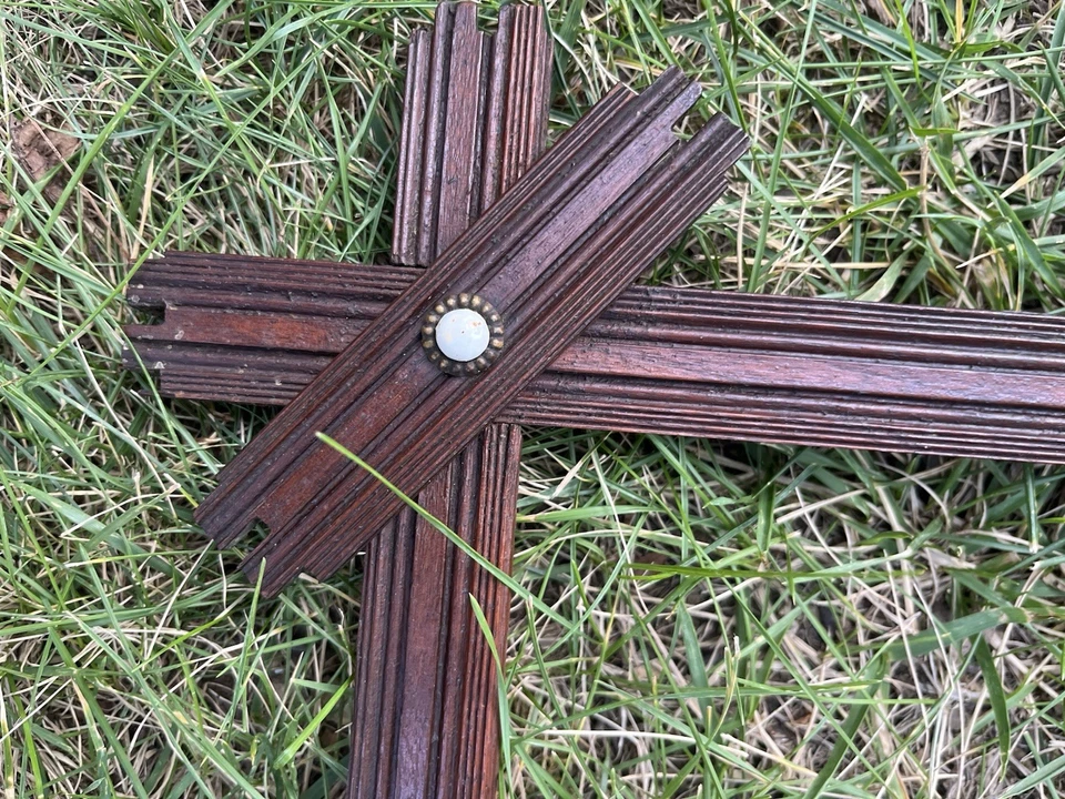 "Marco de madera Adirondack vintage con bordes Ric-rack, botones de porcelana, 18 x 16""" Foto 3 de 4