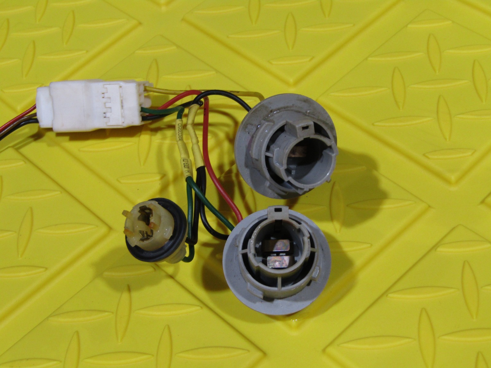 2011-2013 Kia Optima OEM outer taillight wiring connector harness 11 12 13