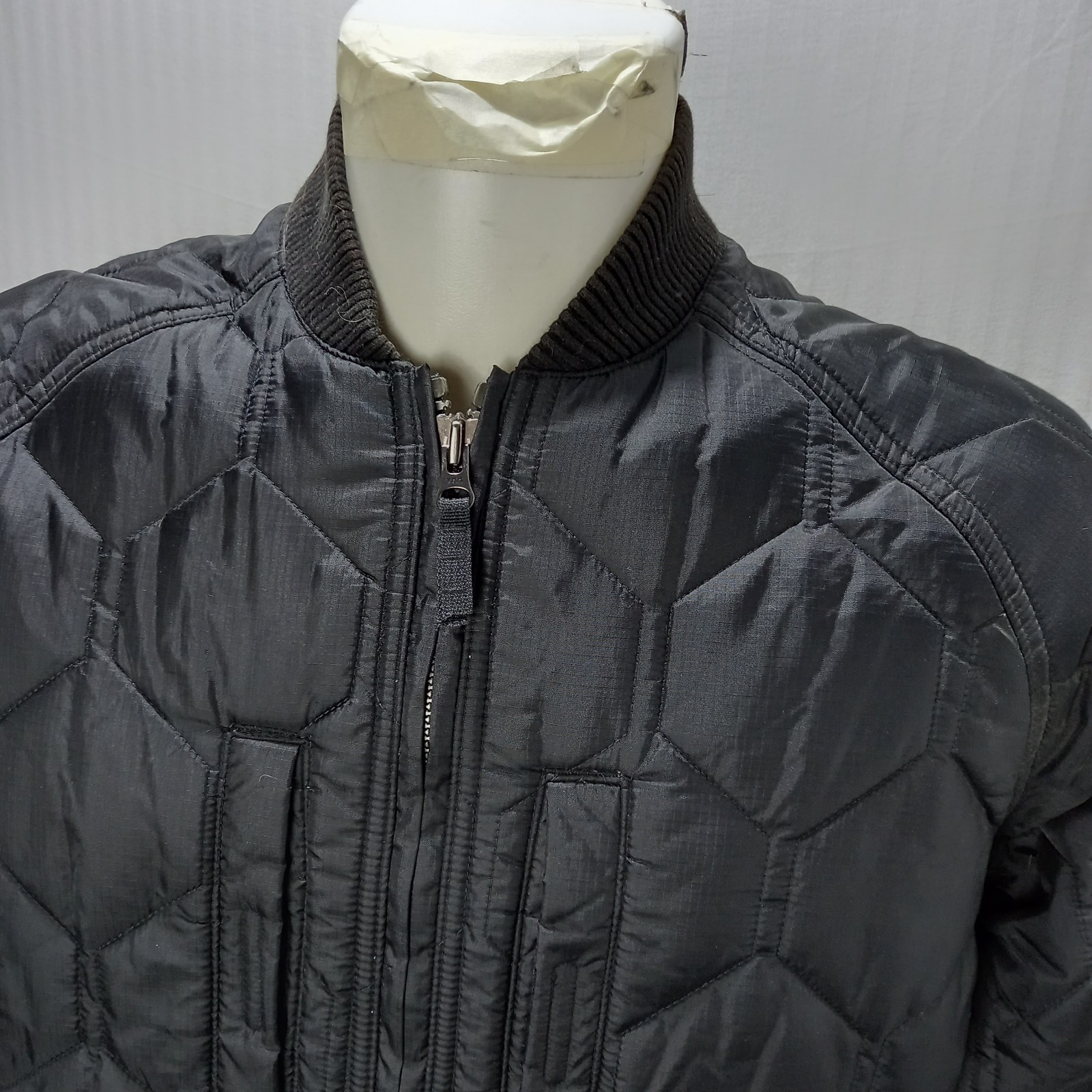 item e6488 black timberland jacket / padding size… - image 2