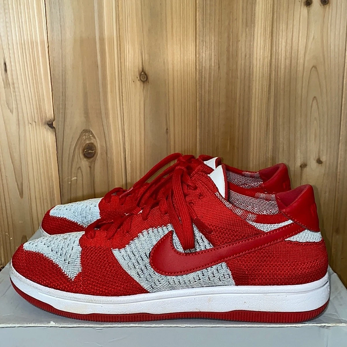 Nike Dunk Flyknit Low University Red for Sale | Authenticity