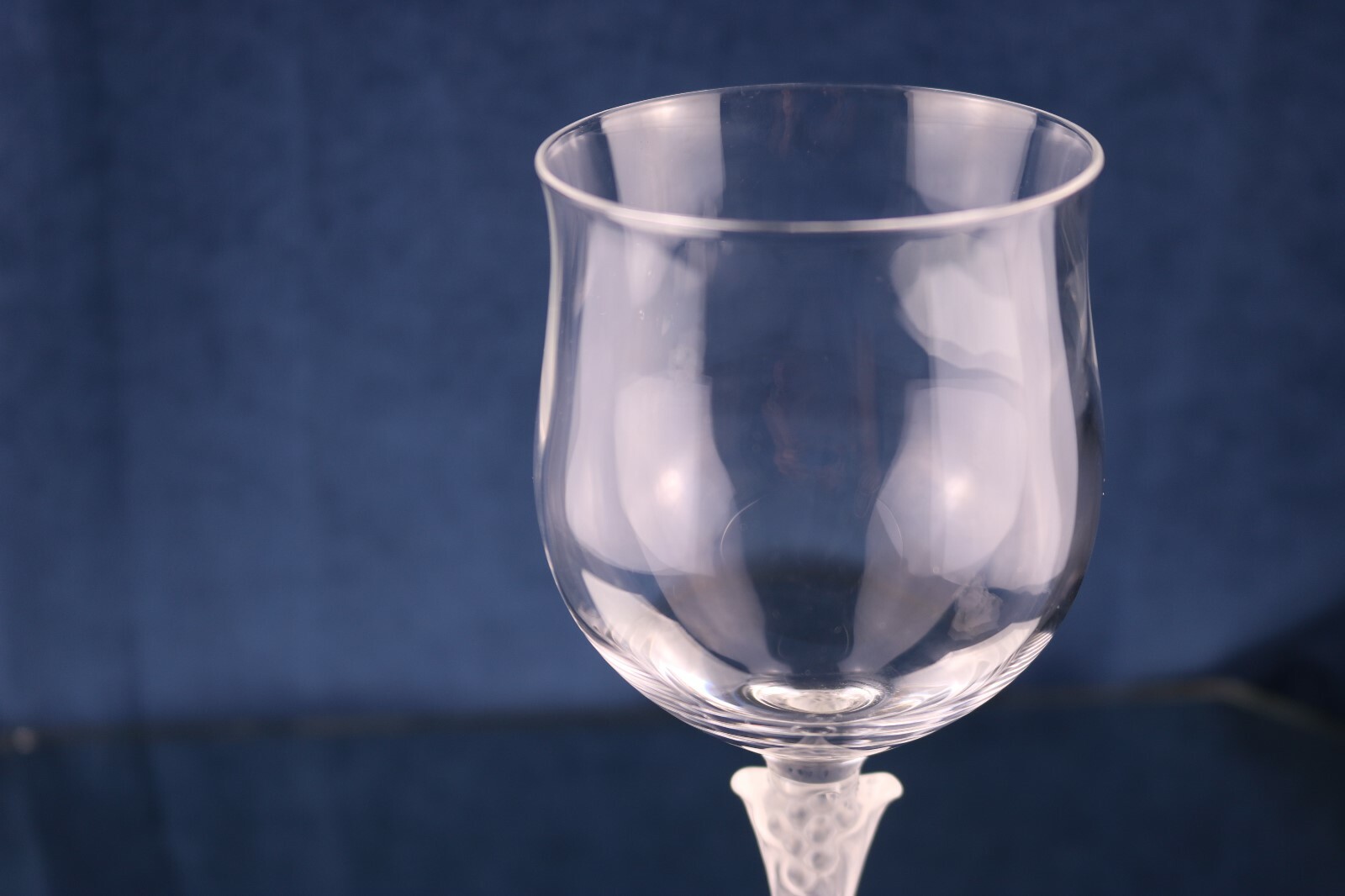 Mikasa Crystal Elegant BRIDAL VEIL Wine Glass 7 7/8 " Frosted Flower Stem Optic eBay