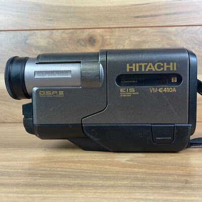 Hitachi VM-E410A Auto Focus 8mm Video8 24X Digital Zoom Camcorder