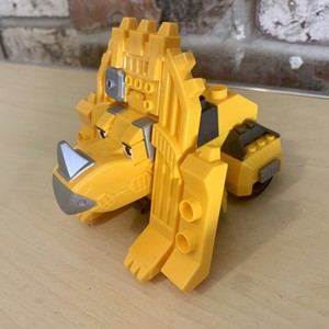 mega construx compatible with lego