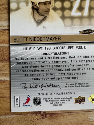 2008-09 Upper Deck Be a Player Signatures SCOTT NIEDERMAYER Ducks #S-SN Auto HOF - Picture 9 of 10