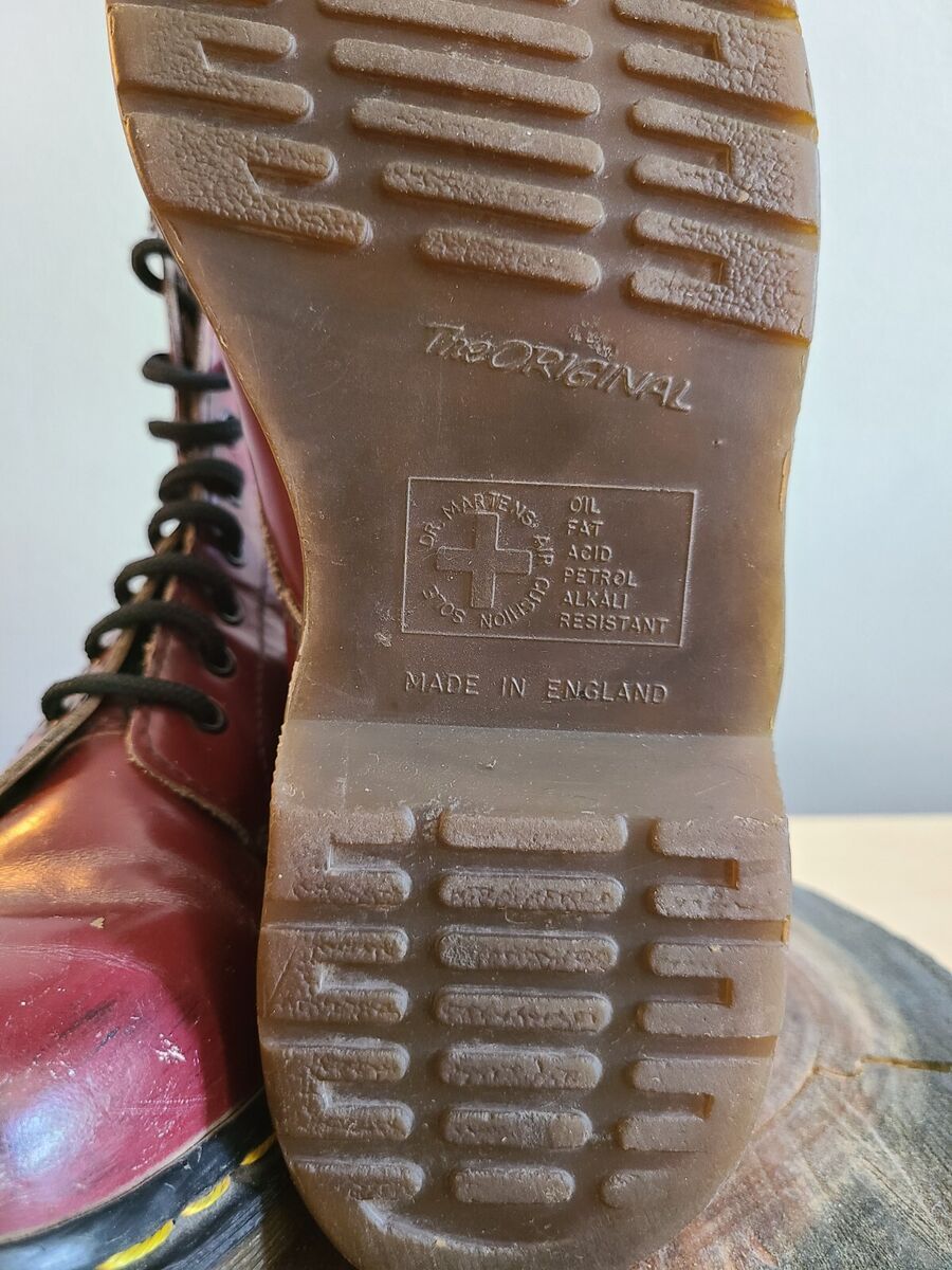 Genuine vintage MIE Dr Martens cherry boots. 90s made in Genuine vintage MIE Dr Martens cherry boots. 90s made in