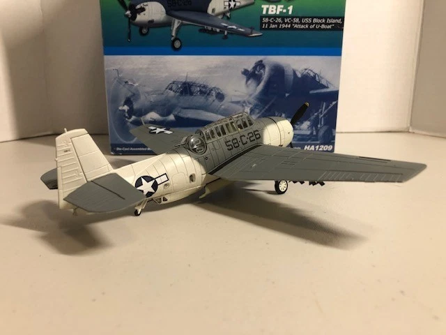 Hobby Master 1/72 TBF-1 Avenger, VC-58, USS Block Island enero 1944 Foto 3 de 4