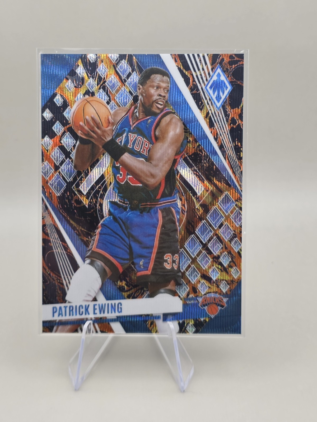 2023-24 Panini Phoenix - Patrick Ewing #181 Lava /75 - NY Knicks 🔥 HOF
