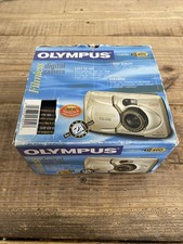Olympus D-490 Zoom Digital Camera 2.1 Megapixel Silver Manual Box Charger