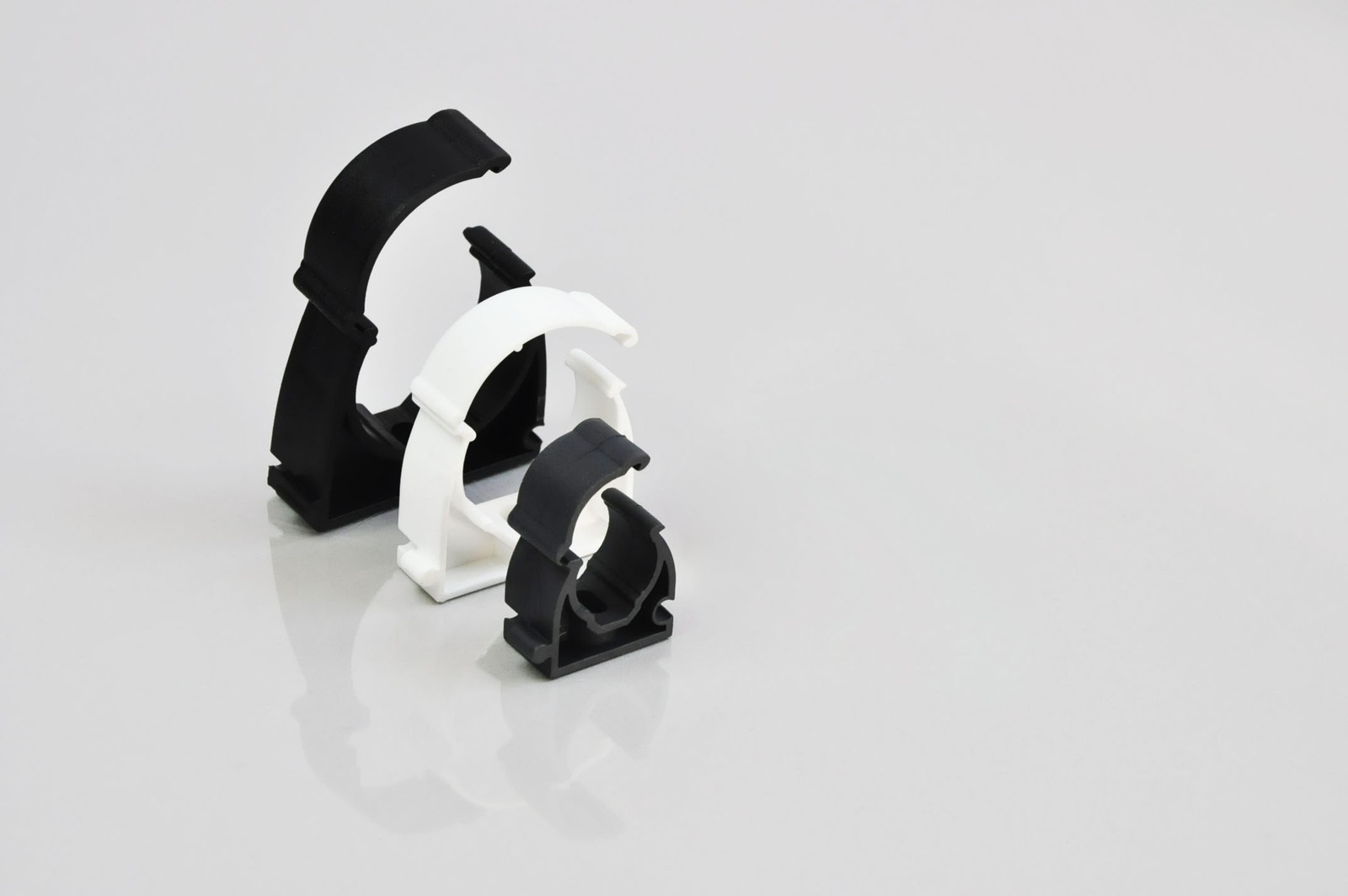 UZ 20/100 UV LOCKABLE HOLDER FI20 BLACK 07.36