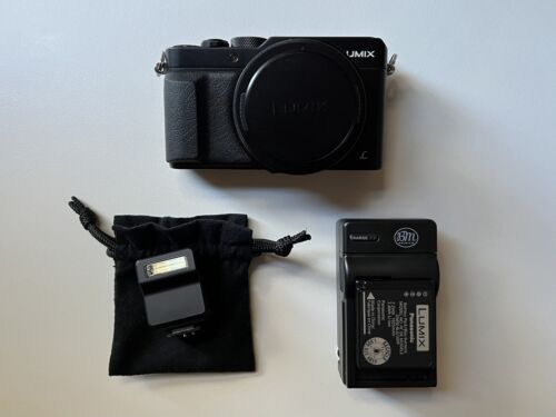 Panasonic LUMIX DMC-LX100 Micro 4/3 Digital Camera (w/ Lens, Flash, Battery) - Photo 1 sur 18