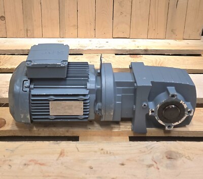 Spiroplan Gear Motor SEW WA47/T DRE80M4 Electric Gear Motor 0.75kW 30rpm