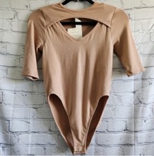 Fabletics Finley Cutout Seamless Bodysuit Size Medium NWT