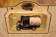 CHEVRON LLEDO 1920 MODEL T FORD RED CROWN GASOLINE TRUCK 