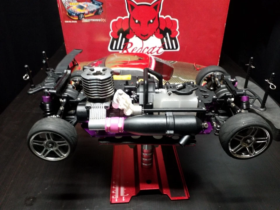 CLASSIC VINTAGE RED CAT LIGHTNING NITRO 4X4 RC CAR MINT CONDITION  - Image 4 of 4