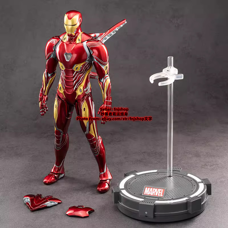 【トイザらス限定】IRONMAN MK50 ROBOT アイアンマン マーク50 専用アプリで自由に操作】『アイアンマン』のヒューマノイドロボット