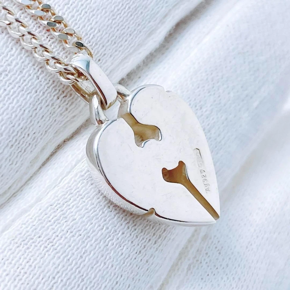 GUCCI Sterling Silver Heart Knot Pendant Necklace Kihei Japan Near Mint - Image 3 of 4