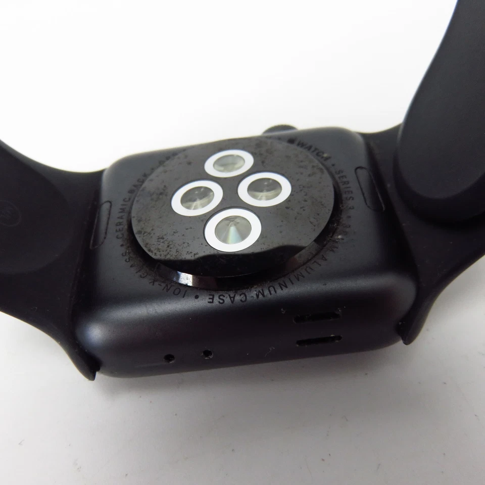 Apple Watch Untested Spares / Repairs Job Lot Series 6 Series 3 - Image 4 of 4