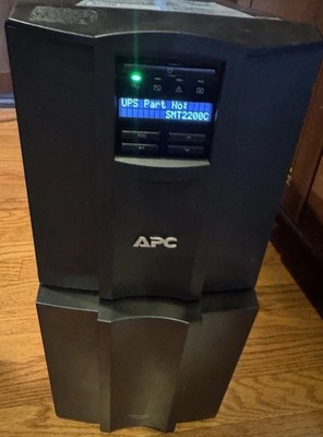 APC Smart-UPS 2200 Tower Model SMT2200C With cables/harness no Batt Card AP9630