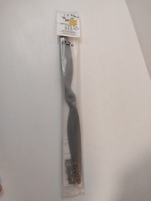 APC (LP 15070E) 15 X 7E Model Airplane Propeller New