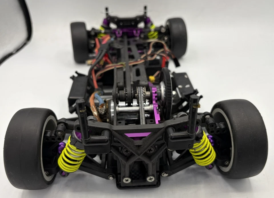 For parts HPI RS4 PRO2 carbon chassis with ESC and motor - Image 4 of 4