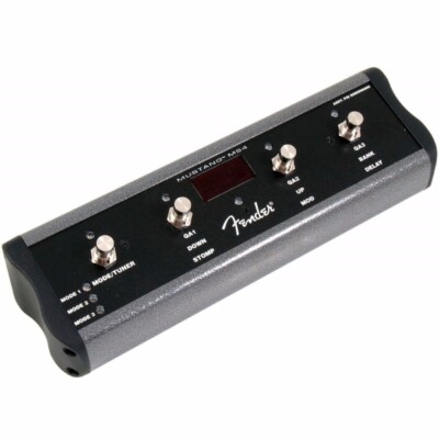 Fender MS4 Mustang 4-Button Footswitch for Mustang Series Amps (008-0996-000)
