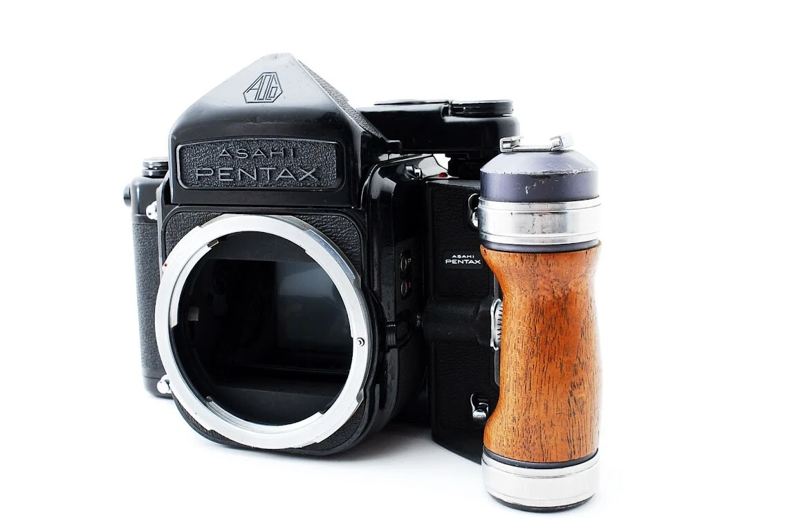 EXC+5] Asahi PENTAX 6x7 67 TTL Mirror Up Medium Format Body + Grip