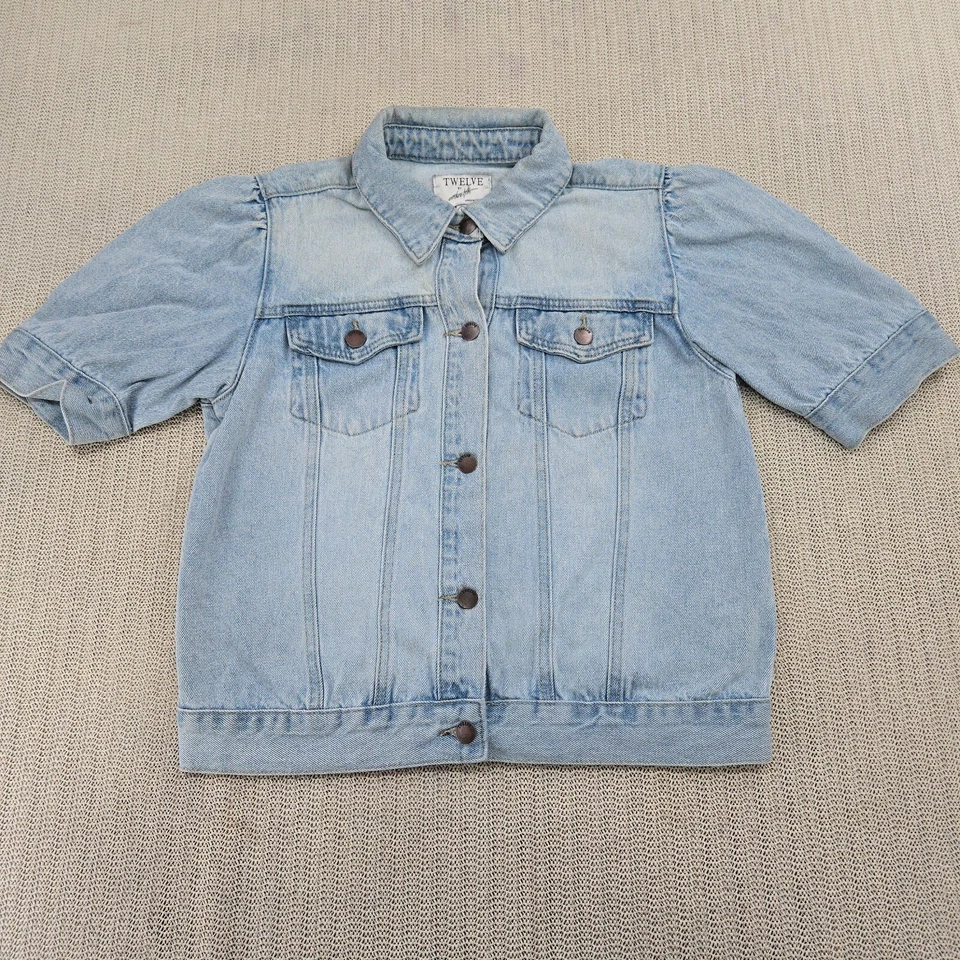 Jaqueta jeans feminina Twelve grande azul denim camisa manga curta caminhoneiro - Imagem 2 de 4