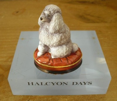 Halcyon Days grauer Pudel Bonbonniere - 2 3/4 Zoll (7 cm)