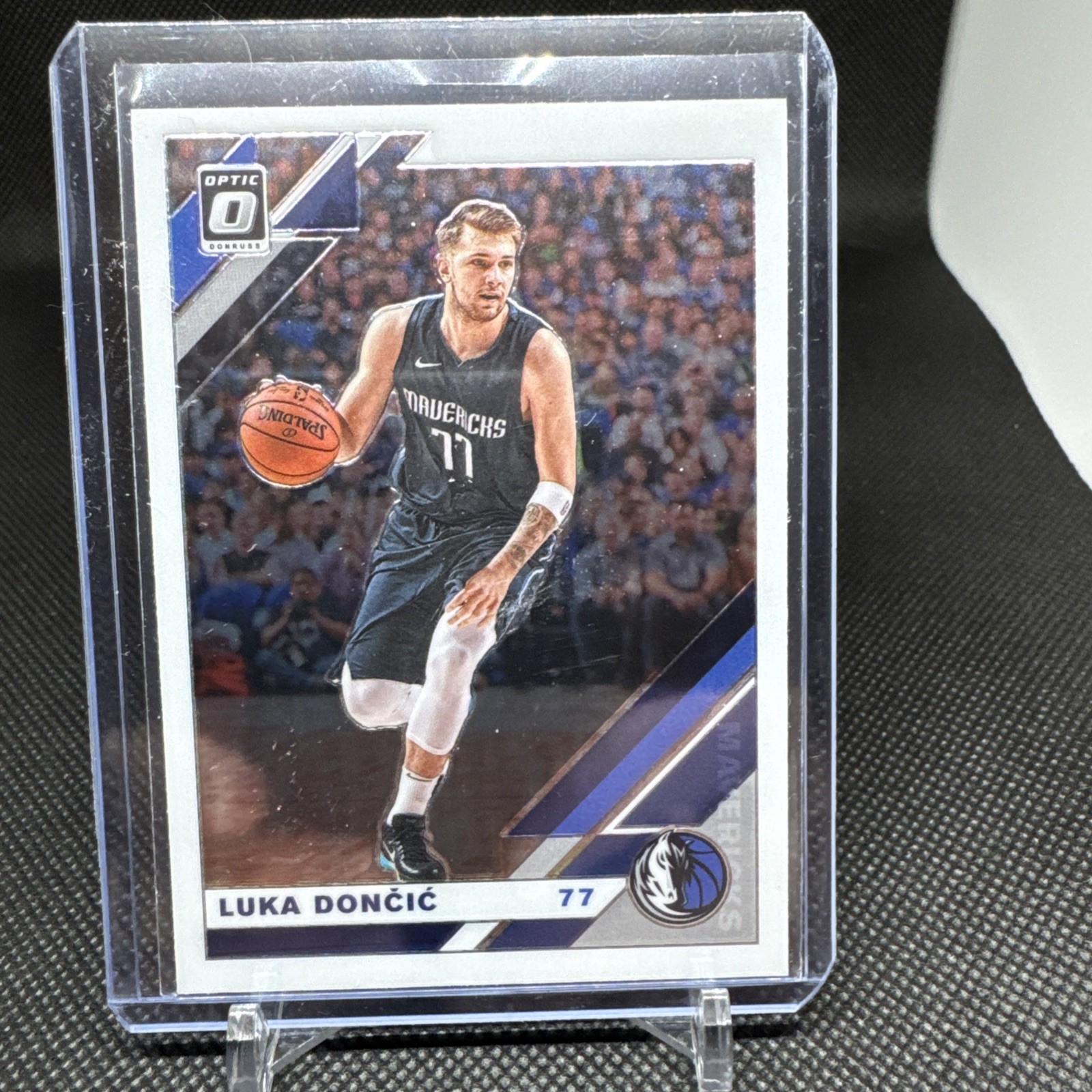 2019 Panini Optic Luka Doncic #16 2nd Year Card Mavs/Lakers