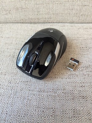 Logitech M525 Black/Gray Wireless Bluetooth Laser Mouse w/ Dongle