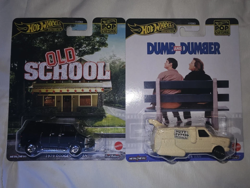 Hot Wheels Premium Pop Culture Assorted Lot Of 32 - Image 2 of 4